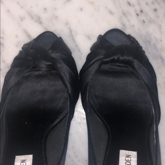 Steve Madden Satin Peep Toe Pumps - Picture 8 of 8
